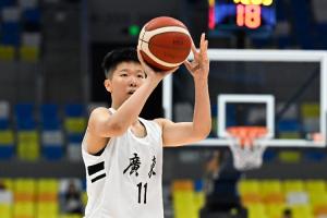 定海神針！黃思靜全場得到10分12板4助1斷3帽 正負(fù)值+10