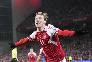 霍伊倫缺席今天凌晨丹麥的世預(yù)賽，迪馬濟奧：只是流感并無大礙