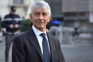 意體育部長(zhǎng)：2026年有3座新球場(chǎng)開(kāi)工，希望那不勒斯也能有新球場(chǎng)