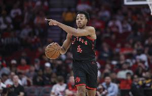 太過分了！巴恩斯快下空籃等西卡跟上扣籃2+1 步行者僅47秒喊停