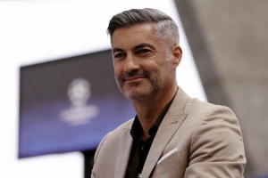 拜亞：C羅是一個榜樣，他不斷強化自身能力的精神值得所有人學(xué)習(xí)