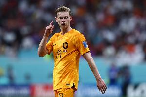 德容本屆世預(yù)賽送出3次助攻，荷蘭隊(duì)中并列第二多