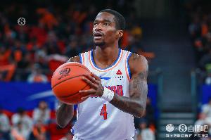 上賽季場(chǎng)均36分?jǐn)孬@得分王！媒體人：薩姆納已經(jīng)被訂了