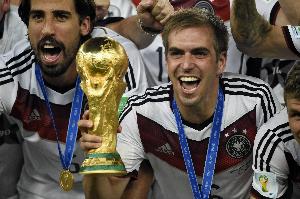 拉姆：諾伊爾仍然是非常出色的門將，他需要決定是否愿意回國家隊