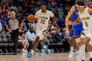 倆新秀可以?。】虼竺蹦吕?費爾斯反擊一條龍打停掘金