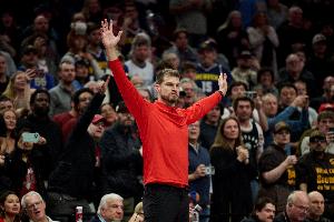 騙人！斯普利特承諾給楊瀚森更多時間 12中1的樂福卻打了18分鐘