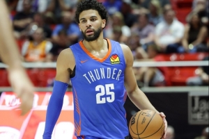 阿杰伊·米切爾：隊(duì)里每個(gè)人都要防守 在雷霆打球這就是準(zhǔn)則