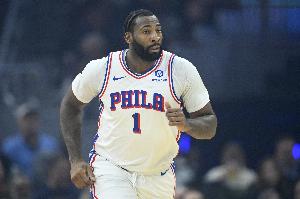 依然穩(wěn)定！德拉蒙德9中5拿到10分12板2斷1帽 拼下4前場板