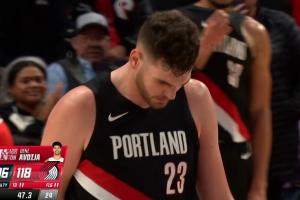 生涯之夜！籃板巨獸克林根強起2+1反超！個人17分21板！