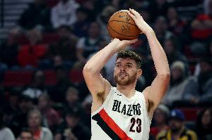 解說(shuō)：克林根這么好的中鋒也沒(méi)球權(quán) 斯普利特可能真不適合當(dāng)主帥