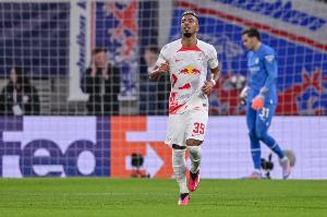 亨里希斯：我受傷期間基米希經(jīng)常詢問我的情況 目標是參加世界杯