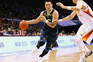 李春江：當(dāng)年江蘇那次傷病 朱芳雨含淚說(shuō)‘李導(dǎo) 真的堅(jiān)持不了了’