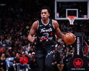 雙巴組合很穩(wěn)定！巴恩斯17中8拿16分9板5助 巴雷特12中6拿22分4助