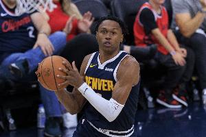 連拿八分！沃特森追身三分再中打停鵜鶘 分差上雙