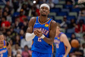 繼續(xù)延續(xù)紀(jì)錄！亞歷山大突破拉桿上籃！連續(xù)88場得分20+！