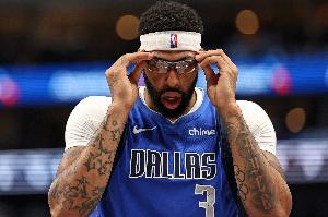 Shams：獨行俠將聽取其他球隊對濃眉的交易報價 圍繞弗拉格建隊！