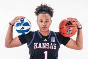 卡特·布萊恩特妹妹承諾堪薩斯大學！將代表女籃和女排出戰(zhàn)NCAA