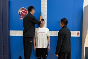 深圳男籃新賽季體測中??