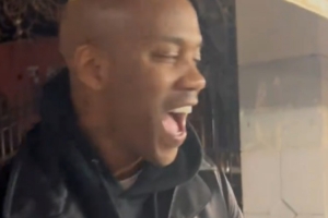 馬布里：在美國夜晚街頭碰到“中國宵夜” 誰能忍住不嘗嘗？