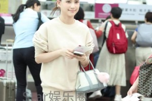 這是真公主！綠軍股東何猷君姐姐，34歲休閑裝跟小女孩似的??