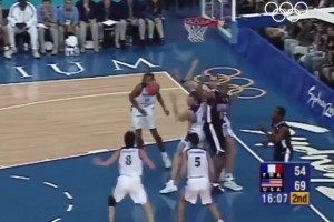 ????25年前的今天，史上最偉大的扣籃誕生了?。?！