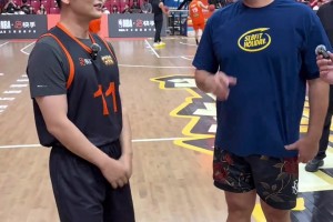 大黑牛順利出師！西熱力江交李晨打球時(shí)的邪修小妙招~