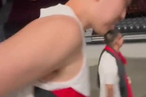 笑死！第一次穿球衣進(jìn)開拓者主場(chǎng)是啥感覺？楊瀚森：挺涼快的