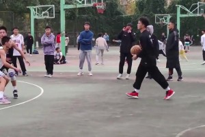 在學校練好三分，真的能讓你獲得優(yōu)先擇偶權！