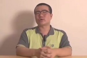 ??有多少吧友看過(guò)？徐靜雨早年視頻：教你如何蹭別人的煙