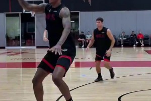 全世界都能看到！中國(guó)國(guó)際電視臺(tái)下的楊瀚森：他決心全力以赴！