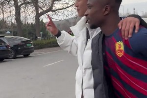 單場(chǎng)兩記世界波懲罰門將！這就是金邊羅的威力！