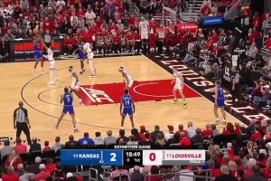 明年?duì)钤鬅?！達(dá)倫-皮特森首秀砍下26分4板2助5搶斷