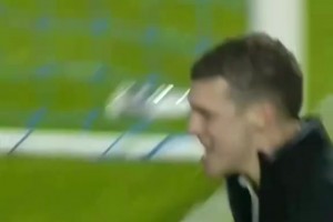 誰是你的足球初戀？03/04賽季的英超最佳進球合集！